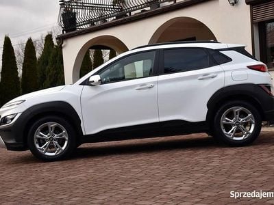 Biały Używany 2022 Hyundai Kona Select SUV | 65 900 zł