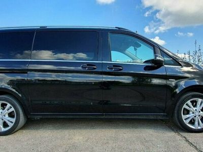 Czarny (metalik) Używany 2016 Mercedes V250 Minivan | 66 700 zł