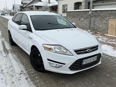 Biały Używany 2012 Ford Mondeo Hatchback | 25 999 zł