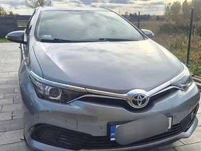 Srebrny Używany 2018 Toyota Auris Kombi | 56 000 zł (Dość drogi)