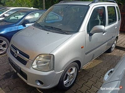 Srebrny Używany 2005 Opel Agila Hatchback | 3055 zł