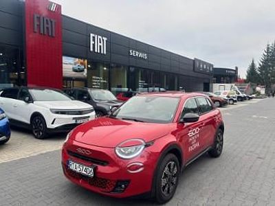 Nowe Fiat 600 100 KM (73 kW) 2025 Czerwony Hatchback