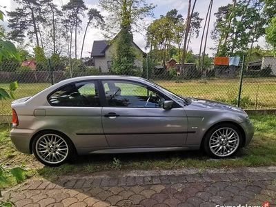 Srebrny Używany 2003 BMW 320 Hatchback | 14 500 zł