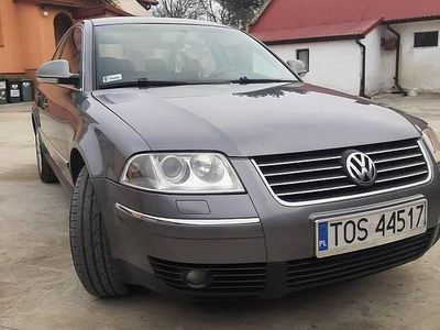 Używany VW Passat 2004 Szary Sedan/Limuzyna