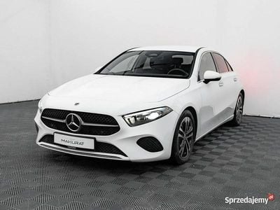 Biały (metalik) Używany 2023 Mercedes A200 Progressive Sedan/Limuzyna | 132 850 zł (Dość drogi)
