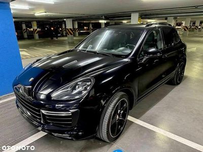 Czarny Używany 2017 Porsche Cayenne Turbo SUV | 109 999 zł