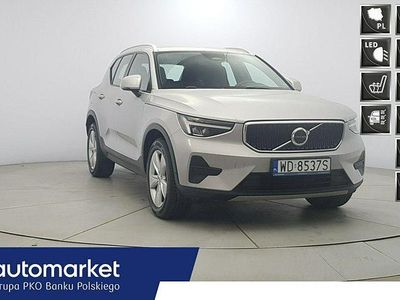 Używany Volvo XC40 Core 163 KM (119 kW) 2022 Srebrny SUV