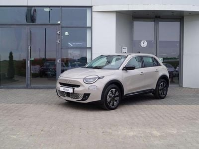 Lakier metalizowany beżowy earth Używany 2024 Fiat 600 La Prima SUV | 99 528 zł (Uczciwa cena)