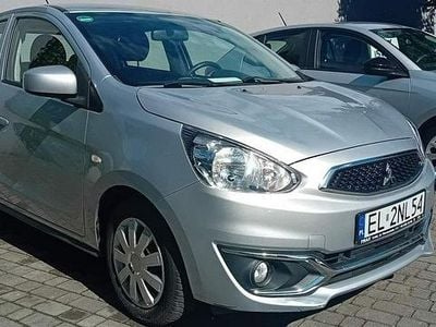 Srebrny (metalik) Używany 2017 Mitsubishi Space Star Hatchback | 26 900 zł (Uczciwa cena)