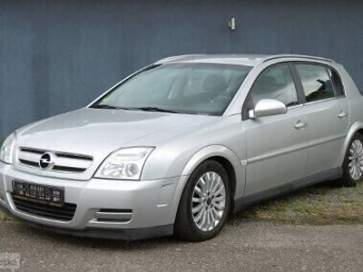 Srebrny Używany 2005 Opel Signum Hatchback | 7900 zł