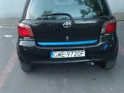 Czarny Używany 2002 Toyota Yaris Hatchback | 3000 zł (Dobra cena)
