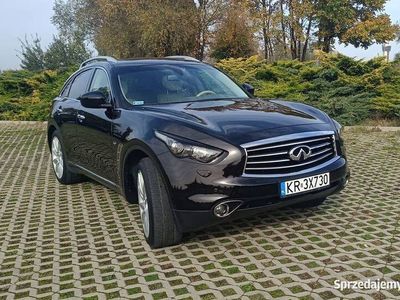 używany Infiniti QX70 QX705.0 V8 Salon Polska