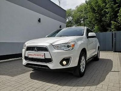 Biały Używany 2016 Mitsubishi ASX SUV | 49 900 zł (Dość drogi)