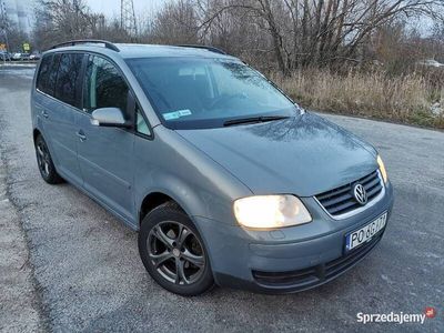 używany VW Touran 2.0TDI 140KM BKD 7 Osobowy Grzane Fotele