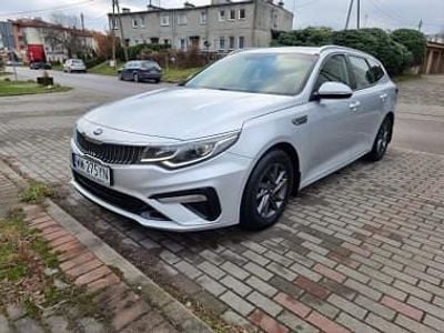 Używany Kia Optima 136 KM (100 kW) 2018 Srebrny Kombi