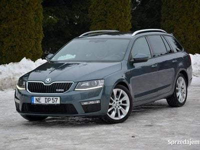 Używany Skoda Octavia vRS 184 KM (135 kW) 2016 Szary Kombi