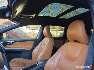 Używany Volvo XC60 2010 Biały SUV