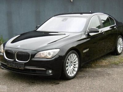 Czarny Używany 2009 BMW 750 Comfort Edition Sedan/Limuzyna | 68 900 zł
