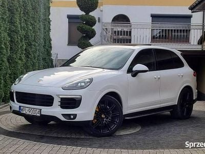 Używany Porsche Cayenne 262 KM (192 kW) 2015 Biały (metalik) SUV