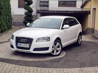Biały (metalik) Używany 2009 Audi A3 Sportback Hatchback | 29 900 zł