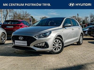 Używany Hyundai i30 110 KM (80 kW) 2022 Srebrny Hatchback