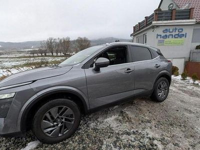 Szary (metalik) Używany 2023 Nissan Qashqai SUV | 89 900 zł (Dość drogi)