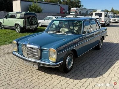Granatowy Używany 1970 Mercedes W115 Sedan/Limuzyna | 44 900 zł