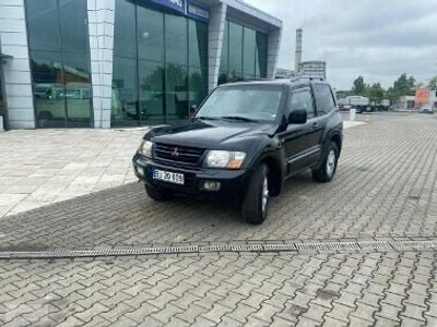 Używany Mitsubishi Pajero 165 KM (121 kW) 2002 Czarny SUV