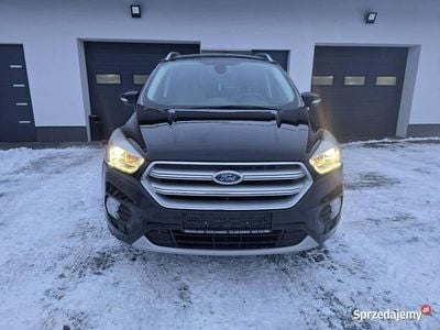 Czarny Używany 2016 Ford Kuga SUV | 54 900 zł (Uczciwa cena)