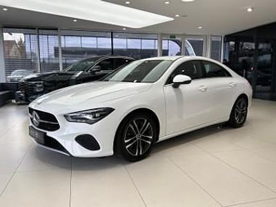 Używany Mercedes A200 163 KM (119 kW) 2024 Biały Sedan/Limuzyna
