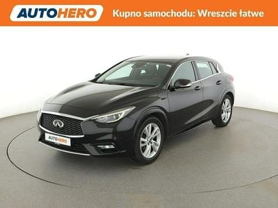 Używany Infiniti Q30 Premium 109 KM (80 kW) 2016 Czarny Hatchback