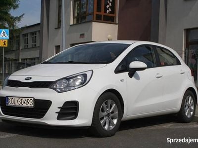 Biały Używany 2016 Kia Rio Hatchback | 35 900 zł (Dość drogi)