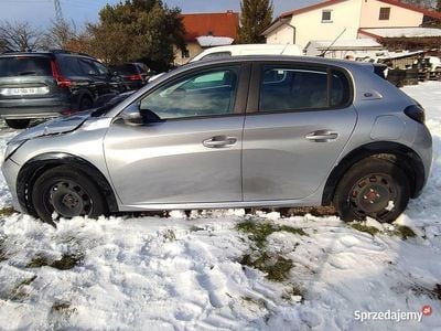 używany Peugeot e-208 II elektryk 2020r. tylko 30000 km