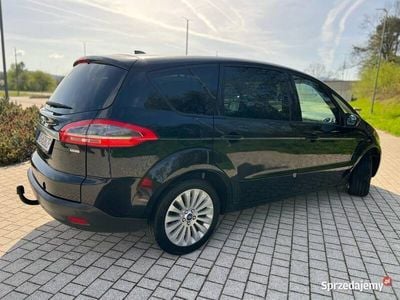 Czarny Używany 2010 Ford S-MAX S Minivan | 31 900 zł (Drogi)