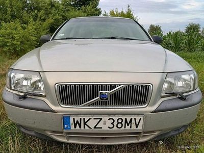 Używany Volvo S80 140 KM (102 kW) 1999 Żółtozłoty Sedan/Limuzyna