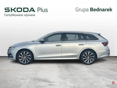 Srebrny Używany 2022 Skoda Octavia Kombi | 86 900 zł (Uczciwa cena)