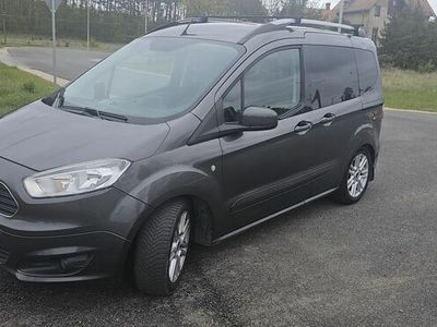 używany Ford Tourneo Courier 