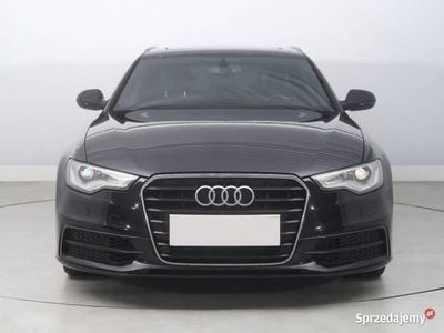 Używany Audi A6 2014 Czarny Kombi