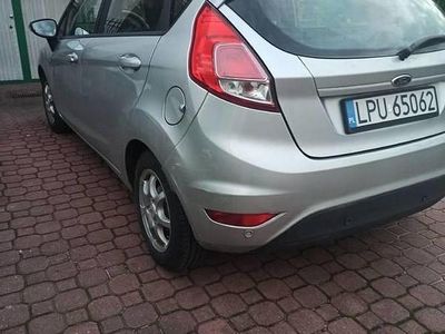 Srebrny Używany 2015 Ford Fiesta Hatchback | 20 000 zł (Dobra cena)