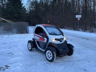 Biały Używany 2012 Renault Twizy Hatchback | 17 500 zł