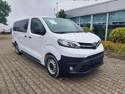 Inny kolor Używany 2023 Toyota Proace Minivan | 126 567 zł (Uczciwa cena)