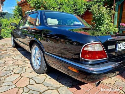 Używany Jaguar XJ 1998 Czarny Sedan/Limuzyna