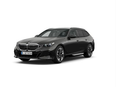 Sophisto grey brillant effect Używany 2025 BMW 520 Comfort Edition Kombi | 259 900 zł (Dobra cena)