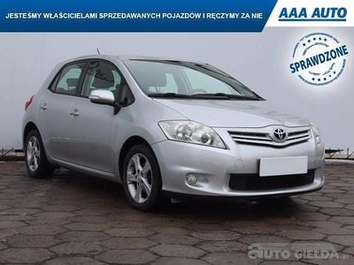 Używany Toyota Auris 2012 Srebrny