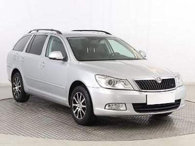 Srebrny Używany 2012 Skoda Octavia Kombi | 15 499 zł (Uczciwa cena)