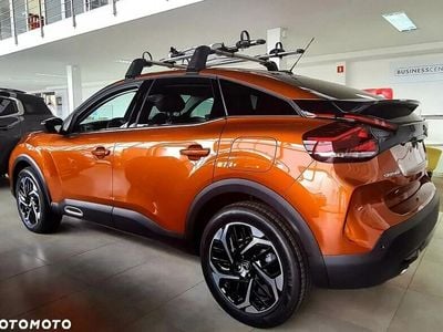 Używany Citroën C4 155 KM (114 kW) 2022 Brązowy Sedan/Limuzyna