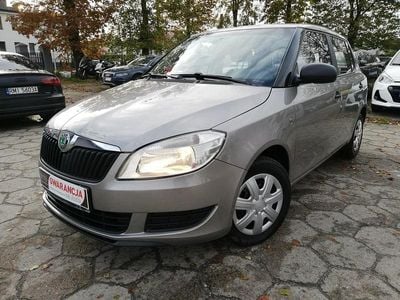 Beżowy Używany 2010 Skoda Fabia Hatchback | 14 999 zł (Uczciwa cena)