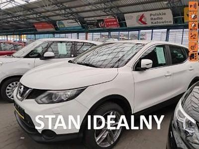 Biały Używany 2015 Nissan Qashqai SUV | 41 350 zł (Uczciwa cena)