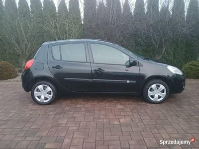 Używany Renault Clio III 2012 Czarny Hatchback