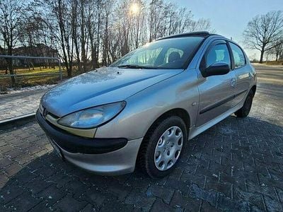 Używany Peugeot 206 68 KM (50 kW) 2004 Niebieski Hatchback